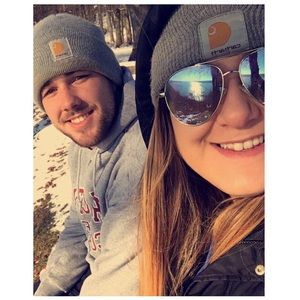 Meet your Posher, Devyn